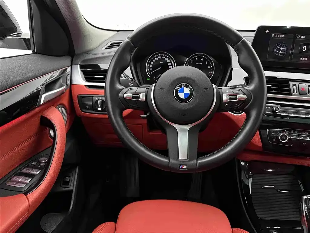 BMW X2 — фото 10