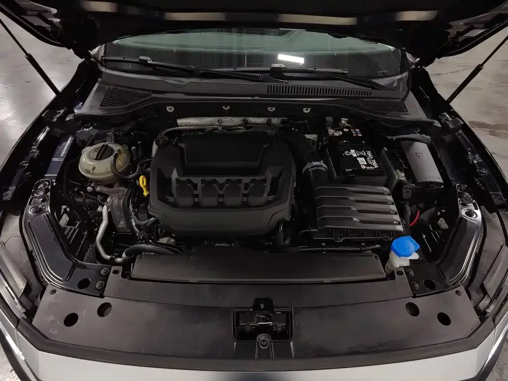 Volkswagen Passat — фото 6