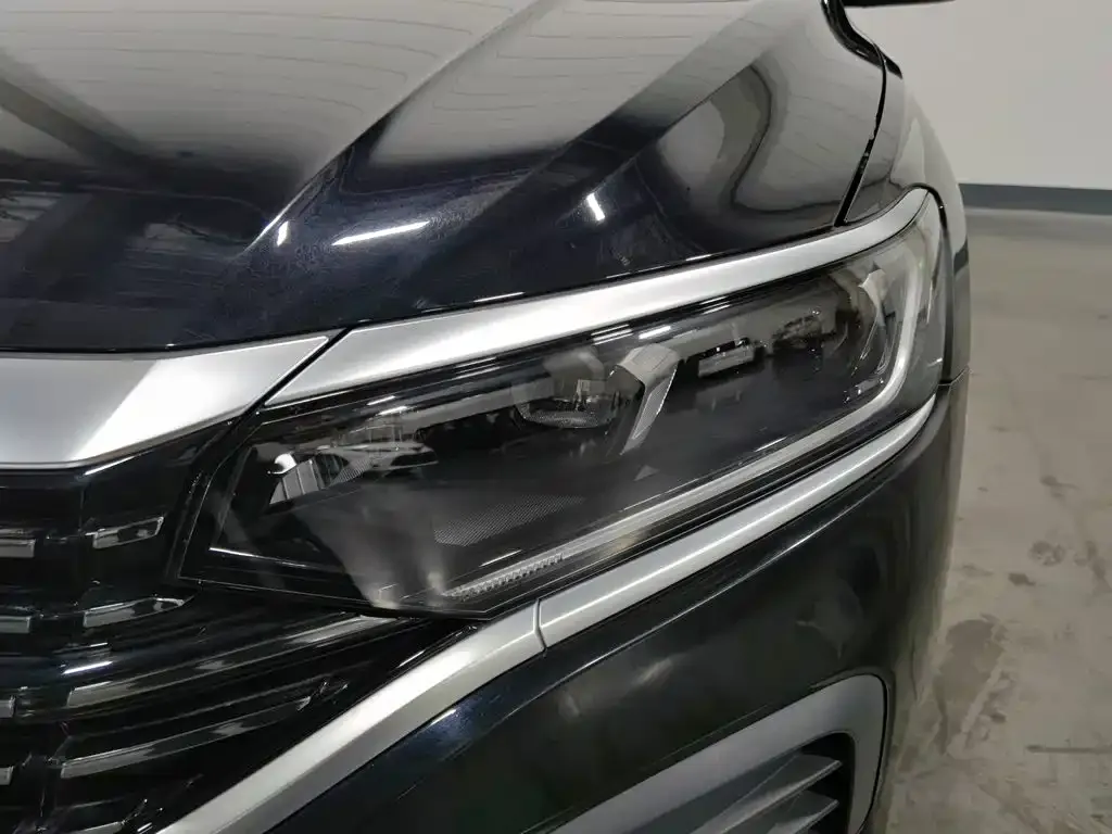 Volkswagen Passat — фото 10
