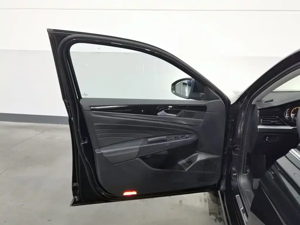 Volkswagen Passat — фото 8
