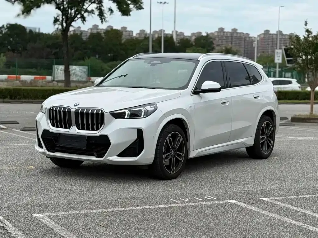 BMW X1 — фото 5