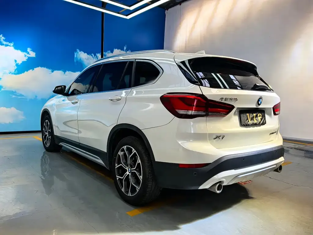 BMW X1 — фото 2