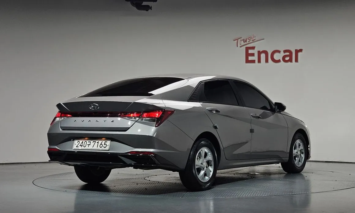 Hyundai AVANTE — фото 4