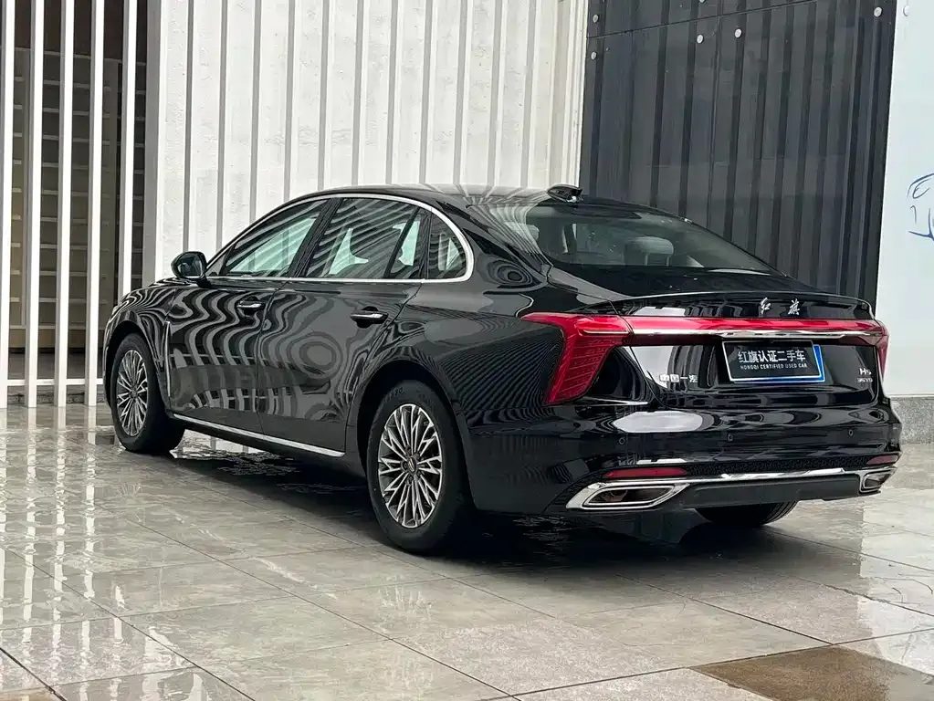 Hongqi H5 — фото 3