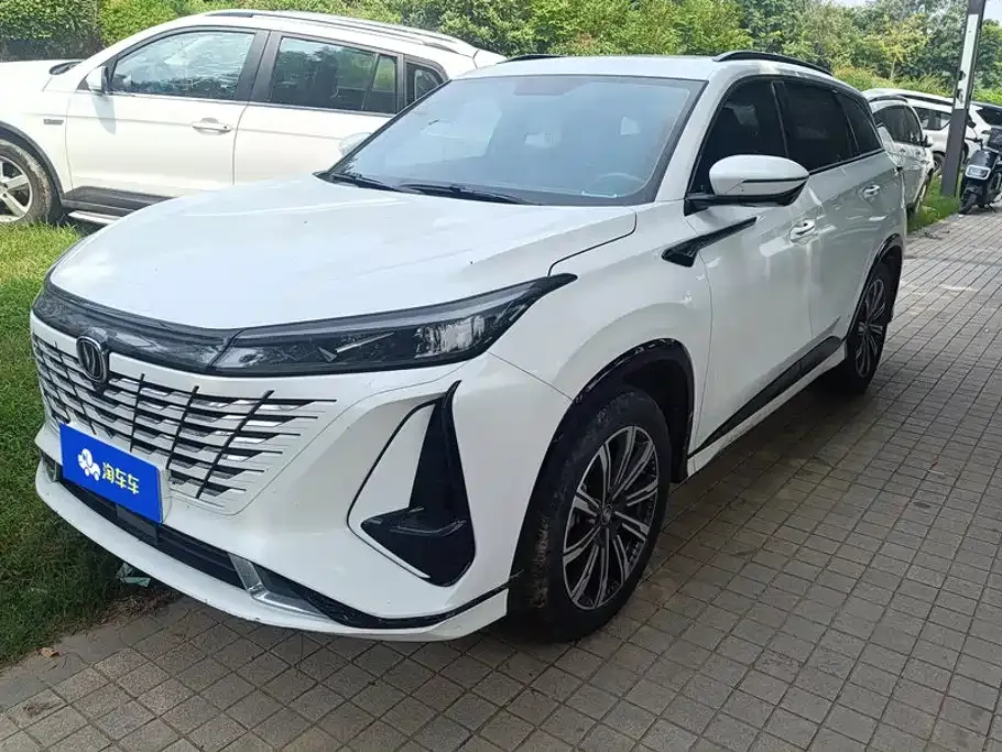 Changan CS75 PLUS — фото 1