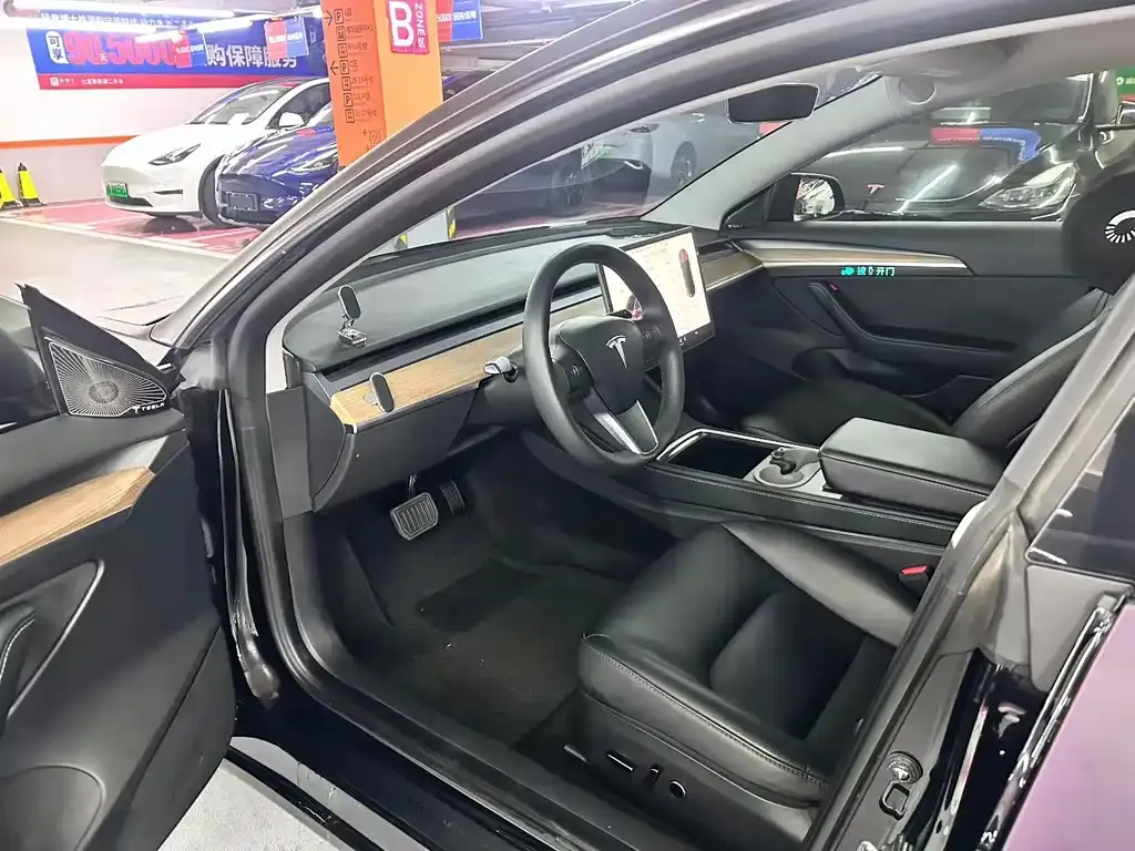 Tesla Model 3 — фото 2
