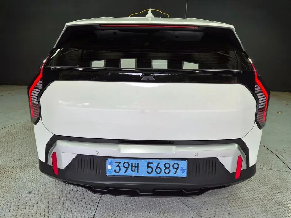 Kia EV3 — фото 2