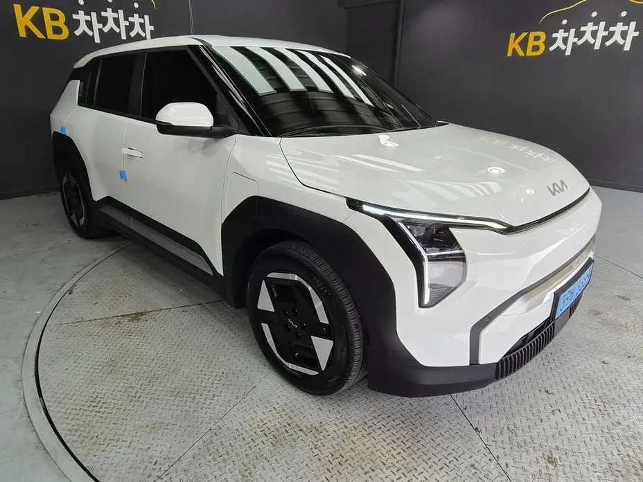 Kia EV3 — фото 8