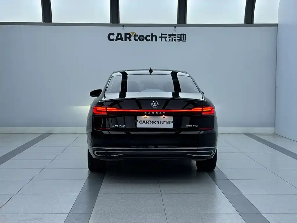 Volkswagen Passat — фото 2