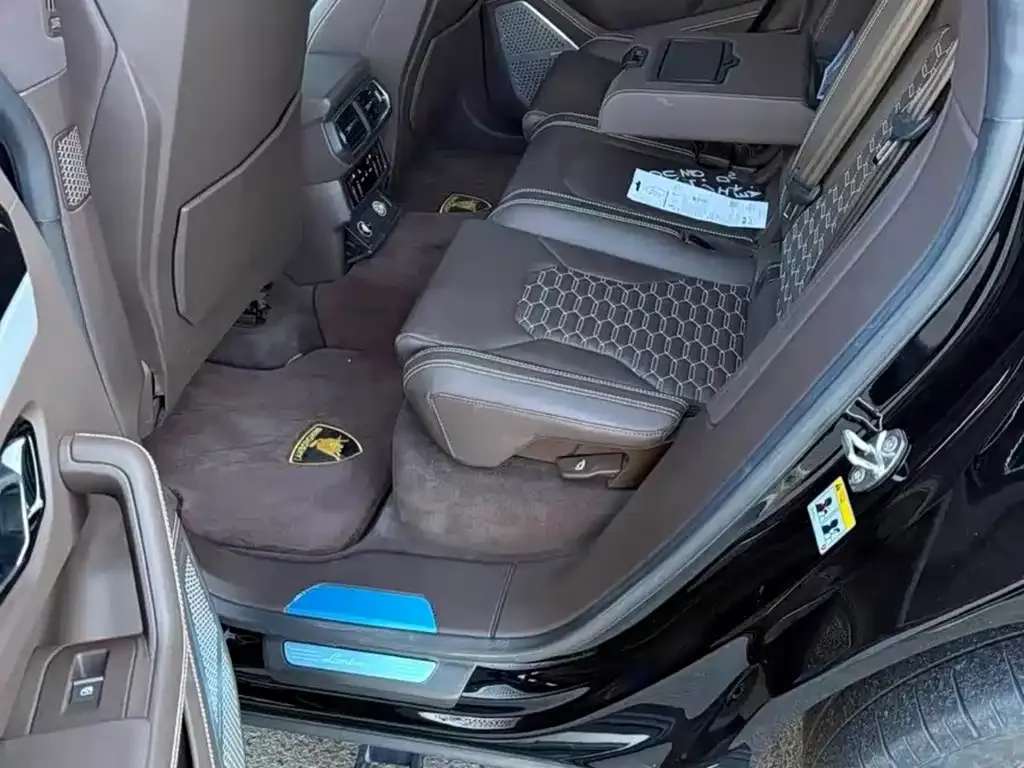 Lamborghini Urus — фото 2