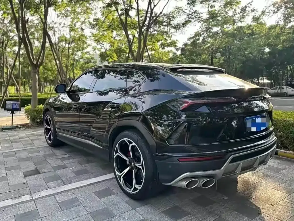 Lamborghini Urus — фото 3