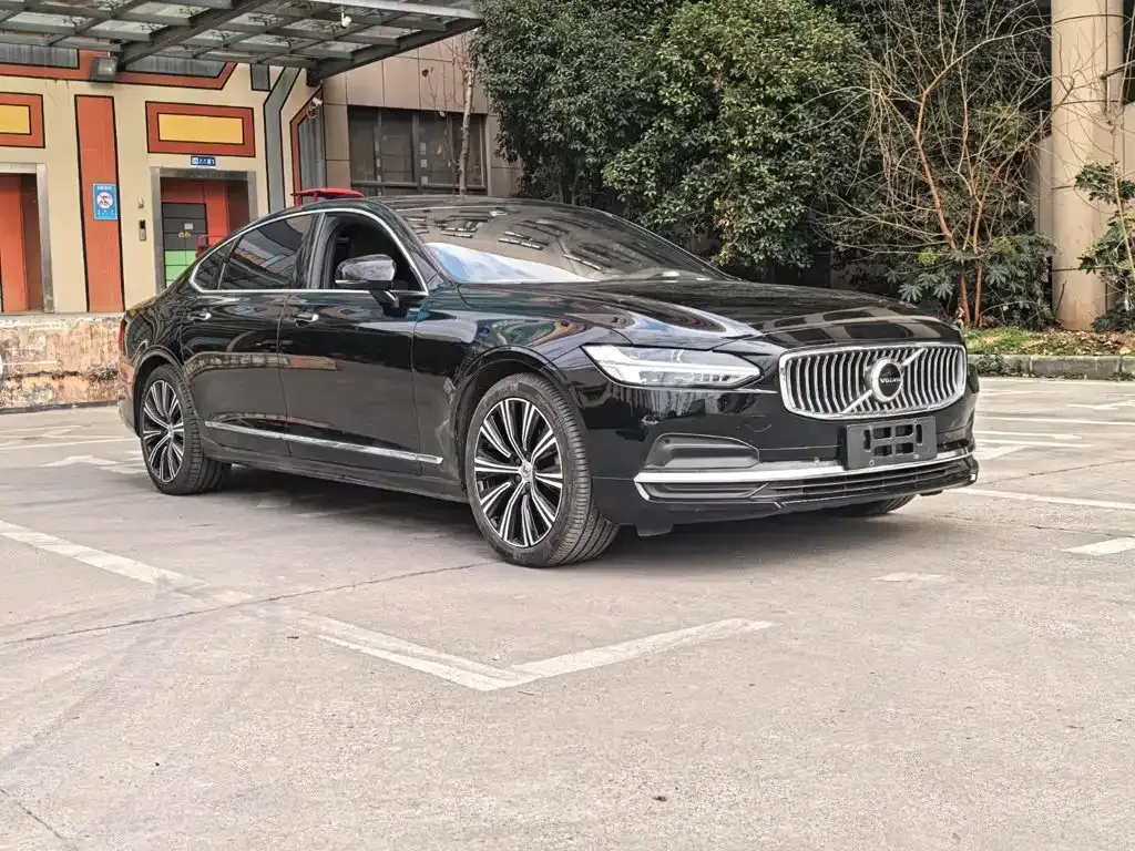 Volvo S90 — фото 3