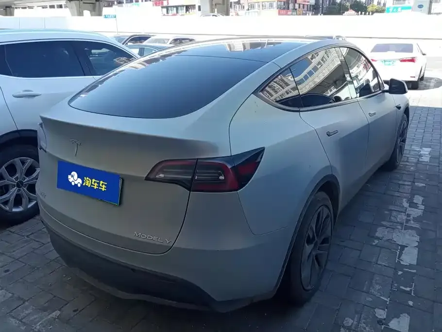 Tesla Model Y — фото 7