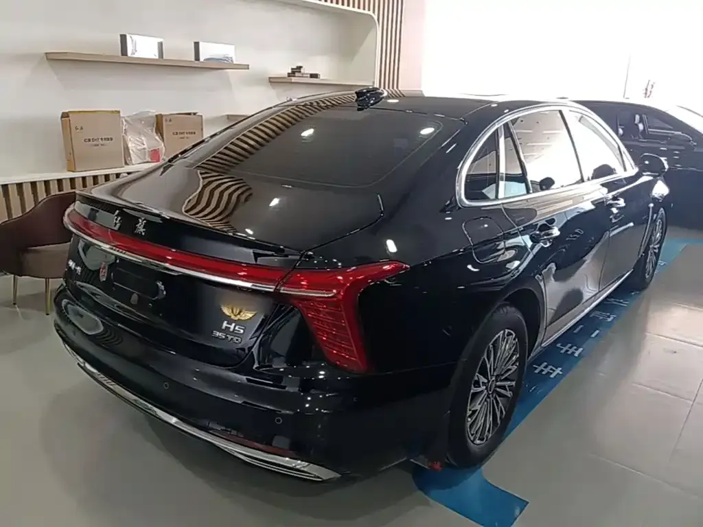 Hongqi H5 — фото 4
