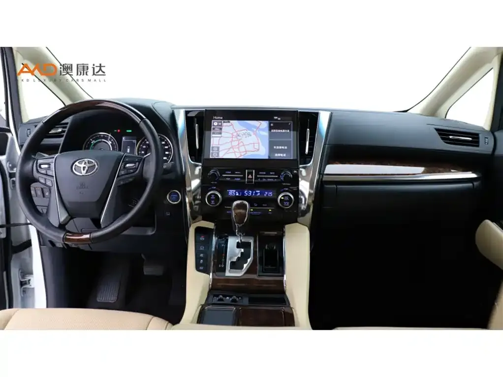 Toyota Alphard — фото 6