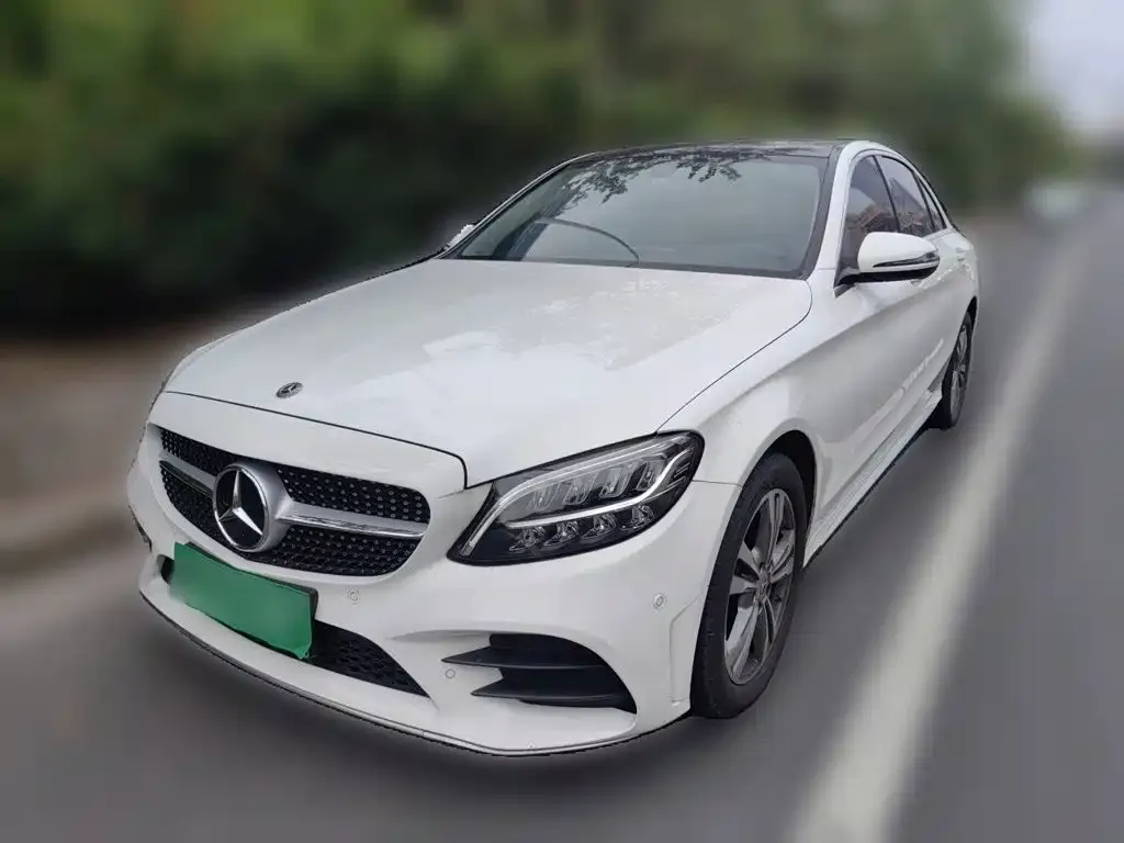 Mercedes-Benz C-Class — фото 1