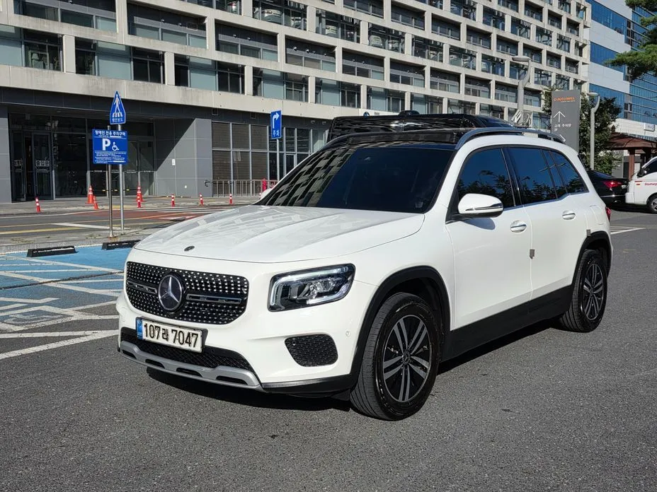 Mercedes-Benz GLB-Class — фото 1
