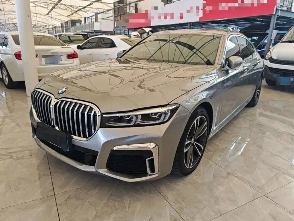 BMW 7 Series — фото 9