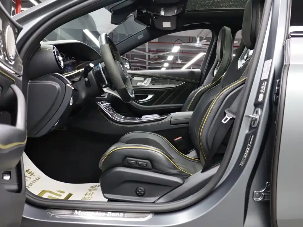 Mercedes-Benz E-Class AMG — фото 3