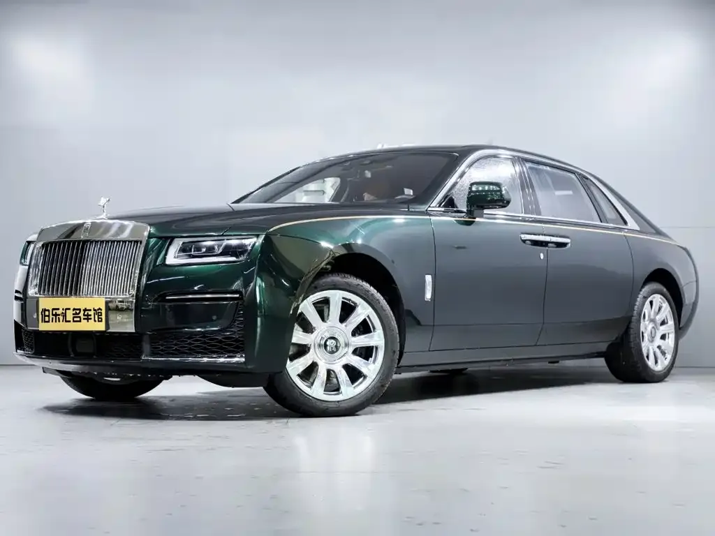 Rolls-Royce Ghost — фото 1