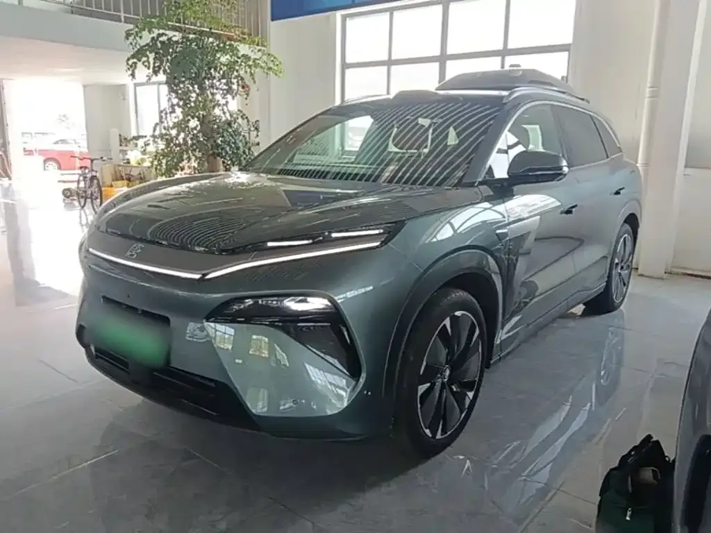 BYD Tang L — фото 4