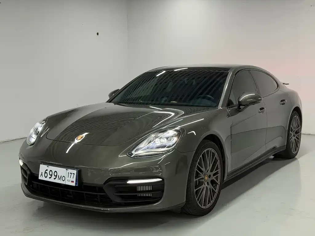 Porsche Panamera — фото 1