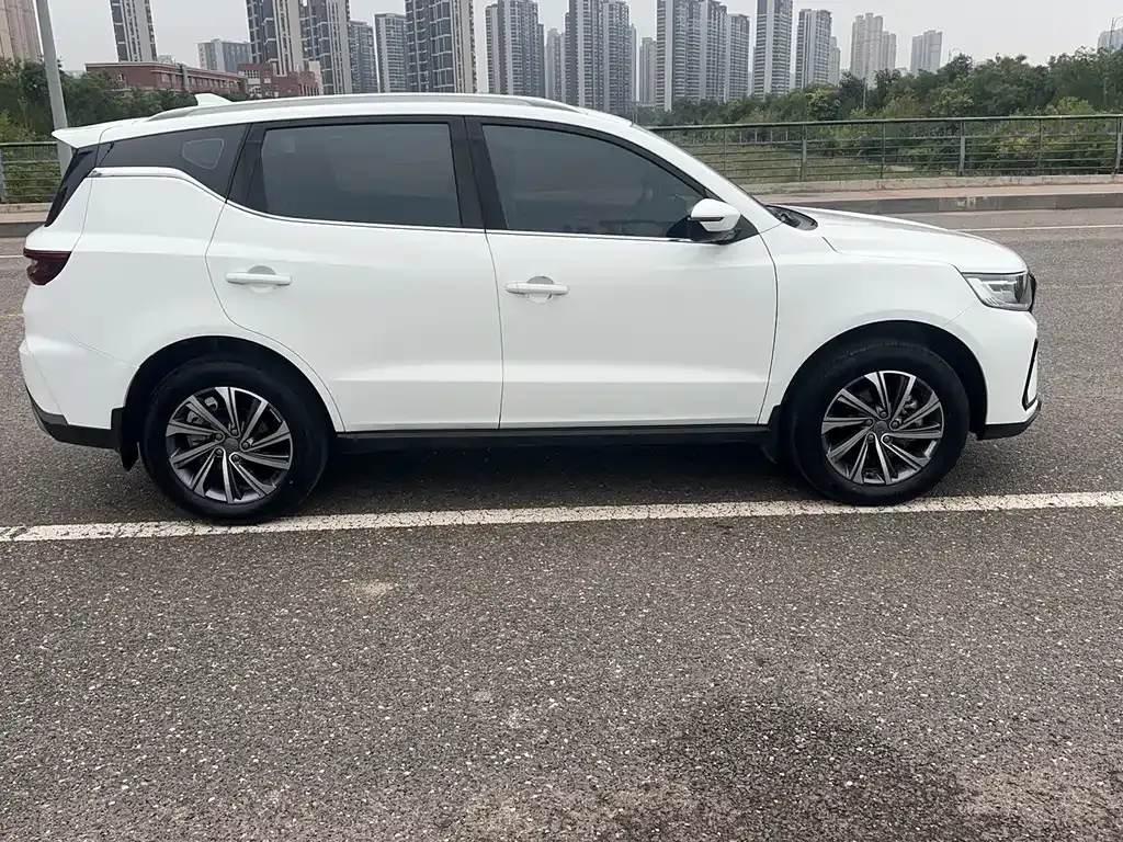 Geely Vision X6 — фото 6