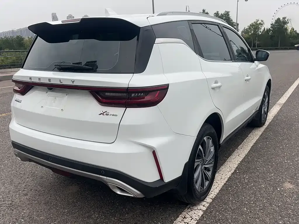 Geely Vision X6 — фото 9