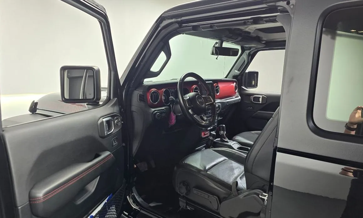 Jeep Wrangler — фото 6