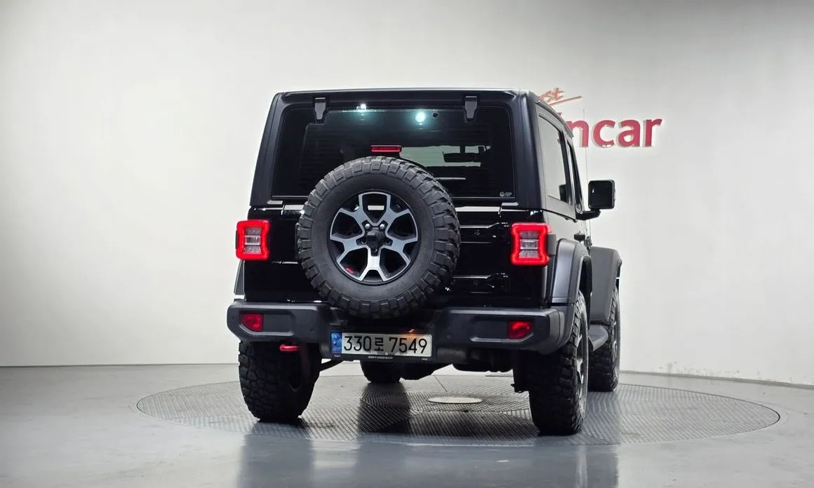 Jeep Wrangler — фото 2
