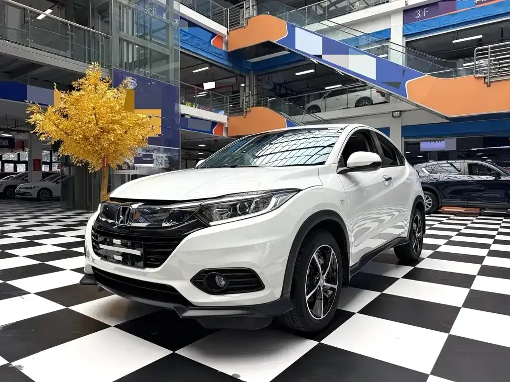 Honda Vezel — фото 1