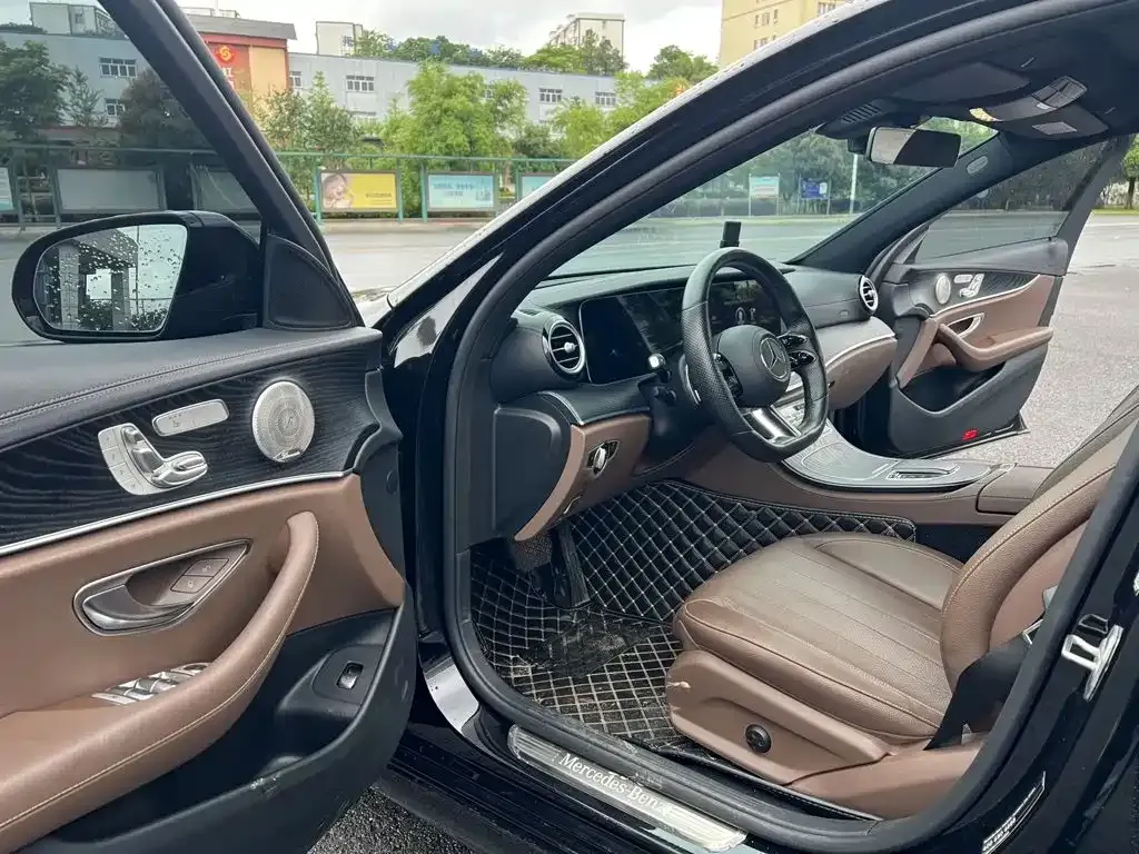 Mercedes-Benz E-Class (Import) — фото 6