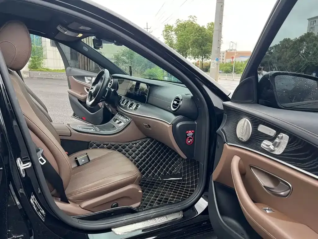 Mercedes-Benz E-Class (Import) — фото 3