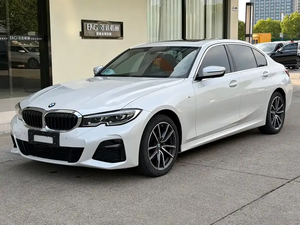 BMW 3 Series — фото 1