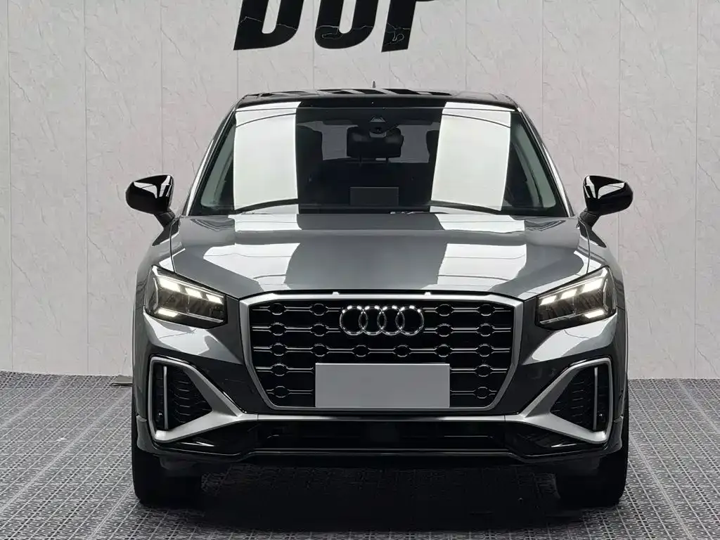 Audi Q2L — фото 7