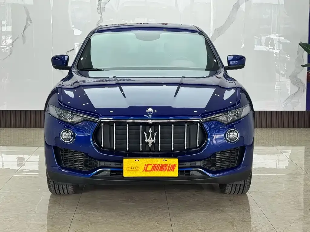 Maserati Levante — фото 10