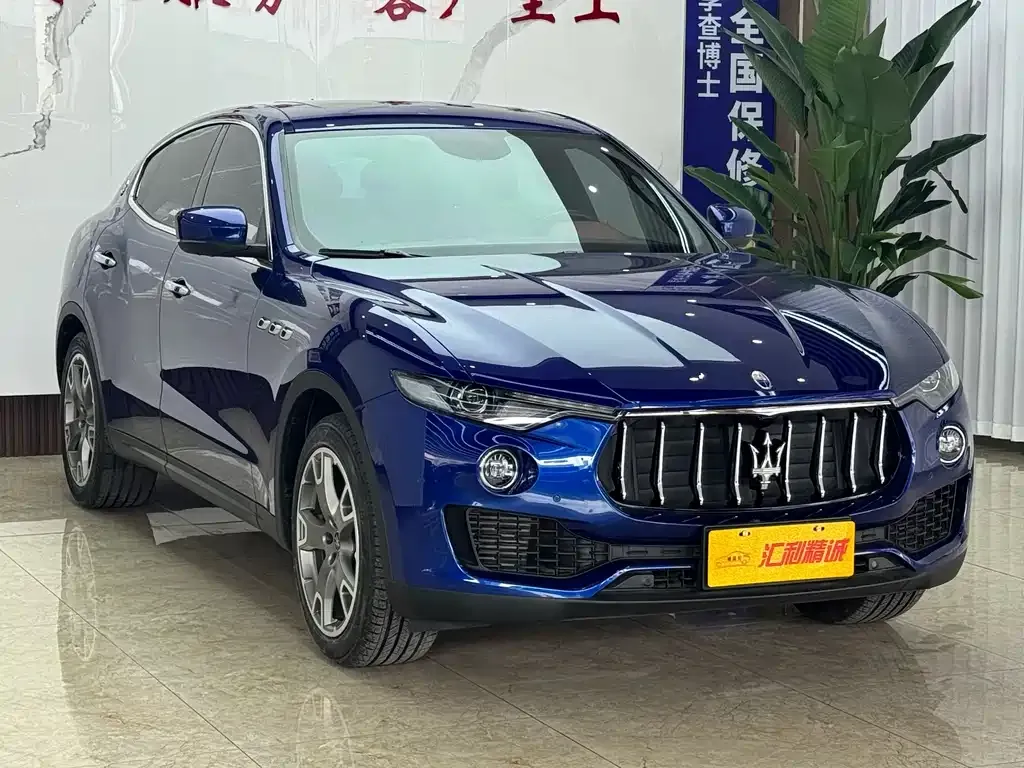 Maserati Levante — фото 6