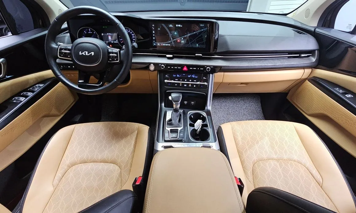 Kia Carnival — фото 10