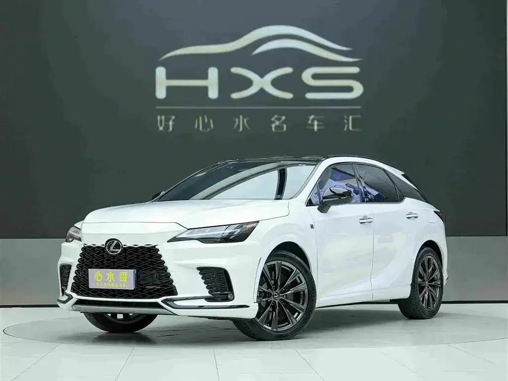 Lexus RX — фото 1