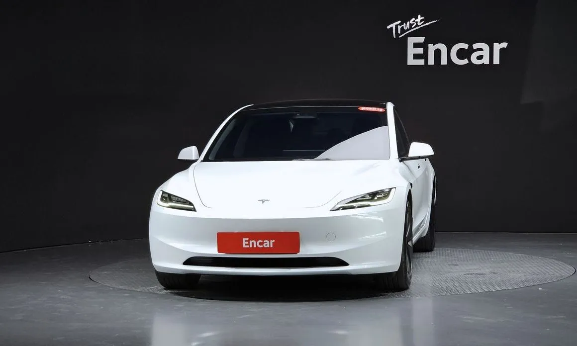 Tesla Model 3 — фото 4