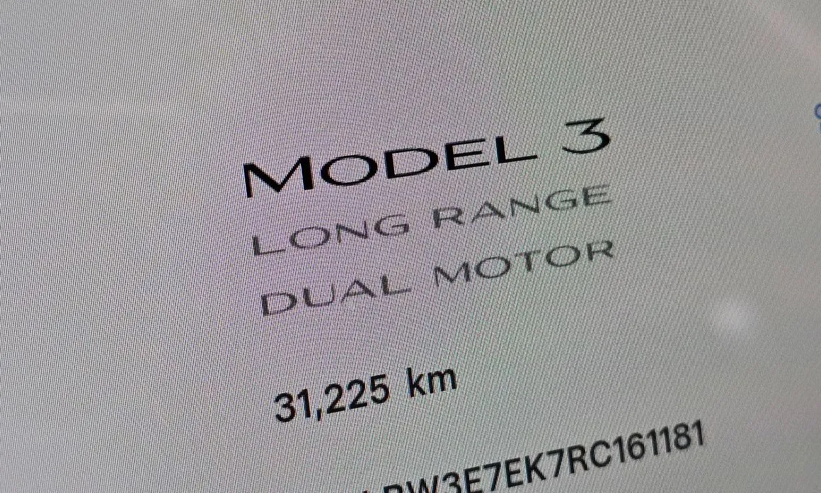 Tesla Model 3 — фото 10