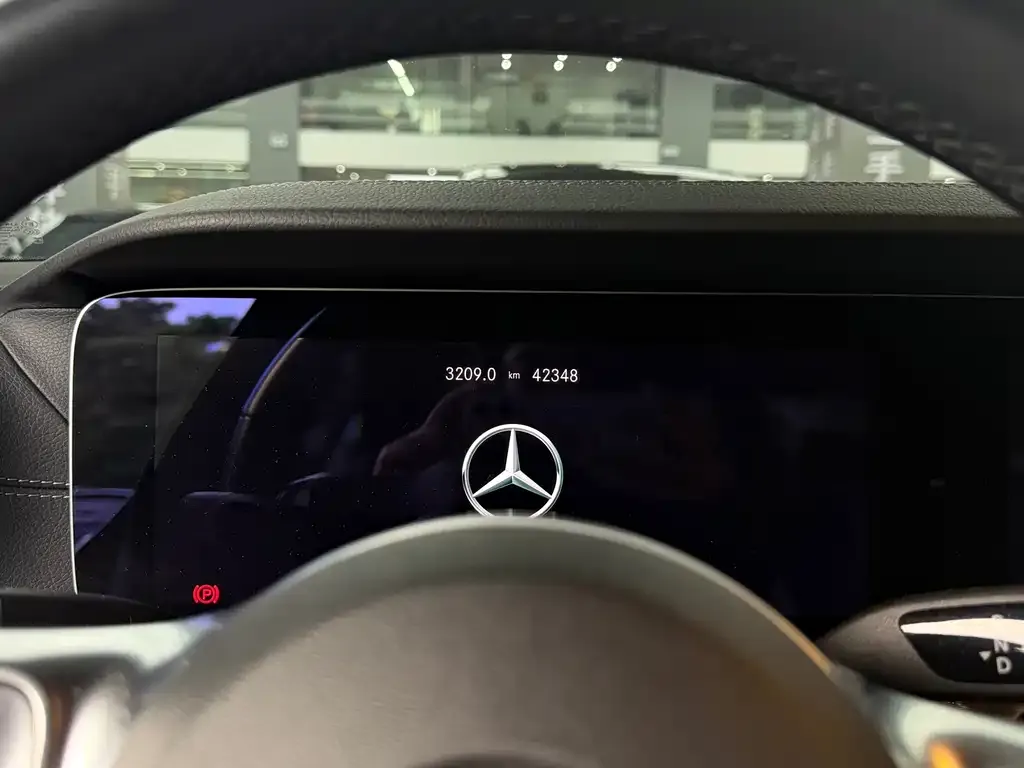 Mercedes-Benz CLS — фото 2