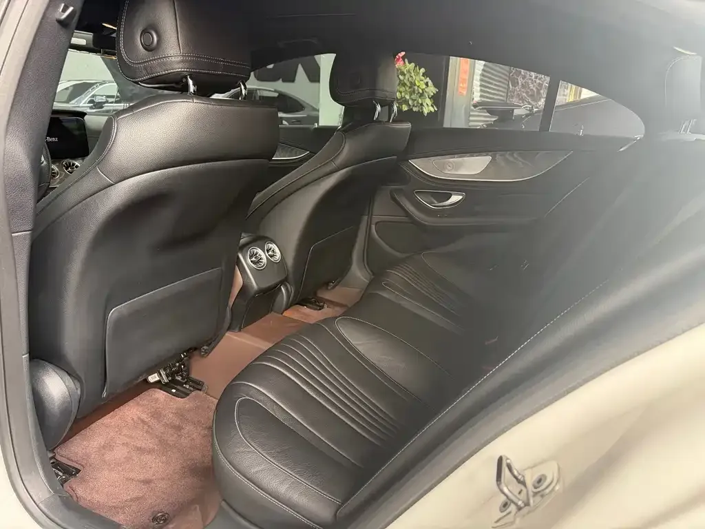 Mercedes-Benz CLS — фото 10