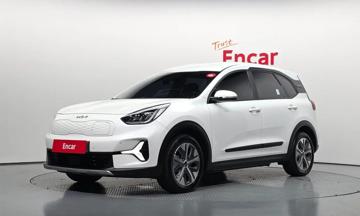 Kia Niro — фото 1