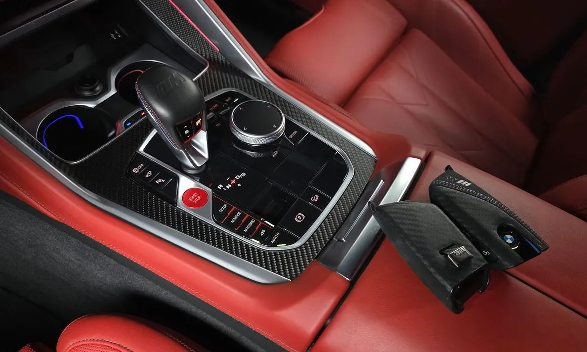BMW XM — фото 8