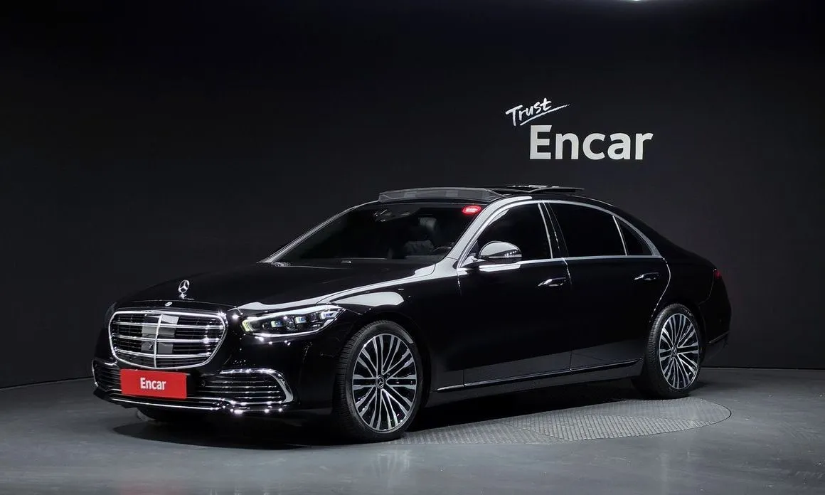 Mercedes-Benz S-Class — фото 1