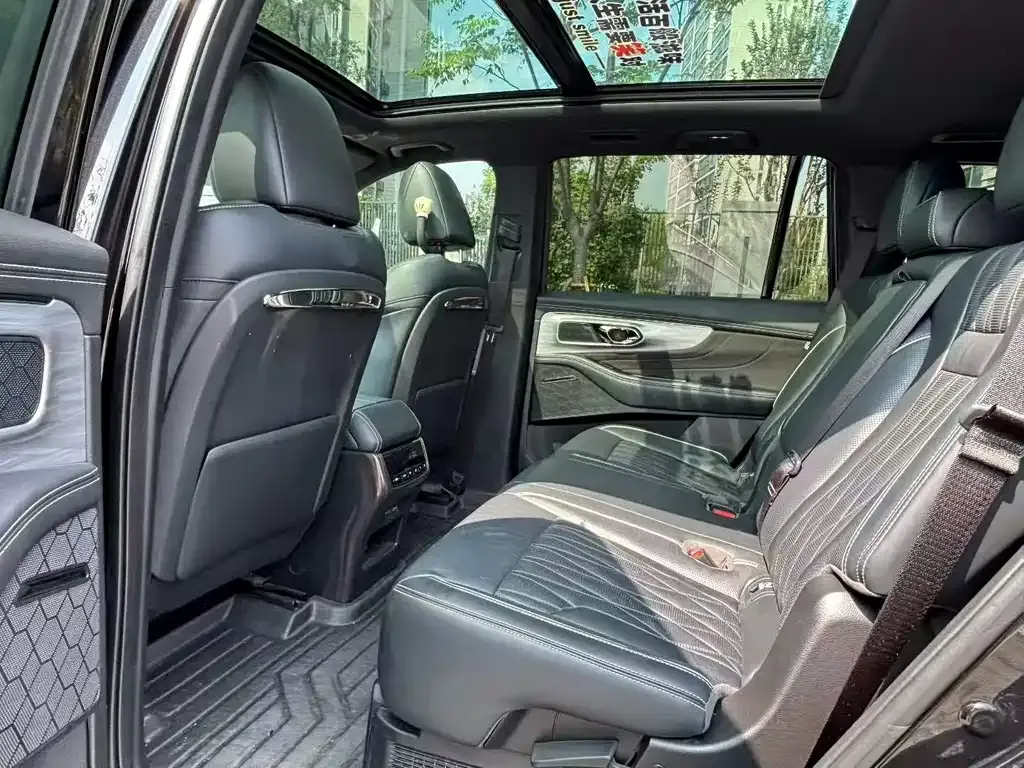 GAC Motor Trumpchi GS8 — фото 2