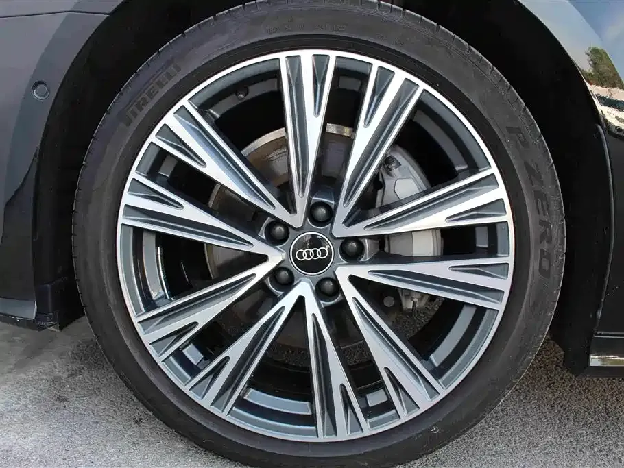Audi A6L — фото 9