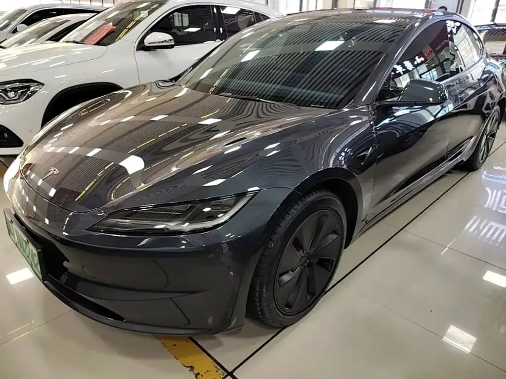 Tesla Model 3 — фото 6