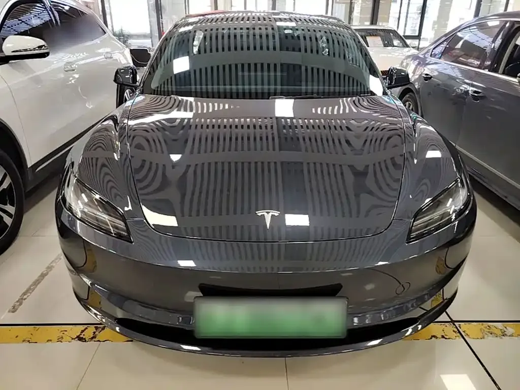 Tesla Model 3 — фото 3